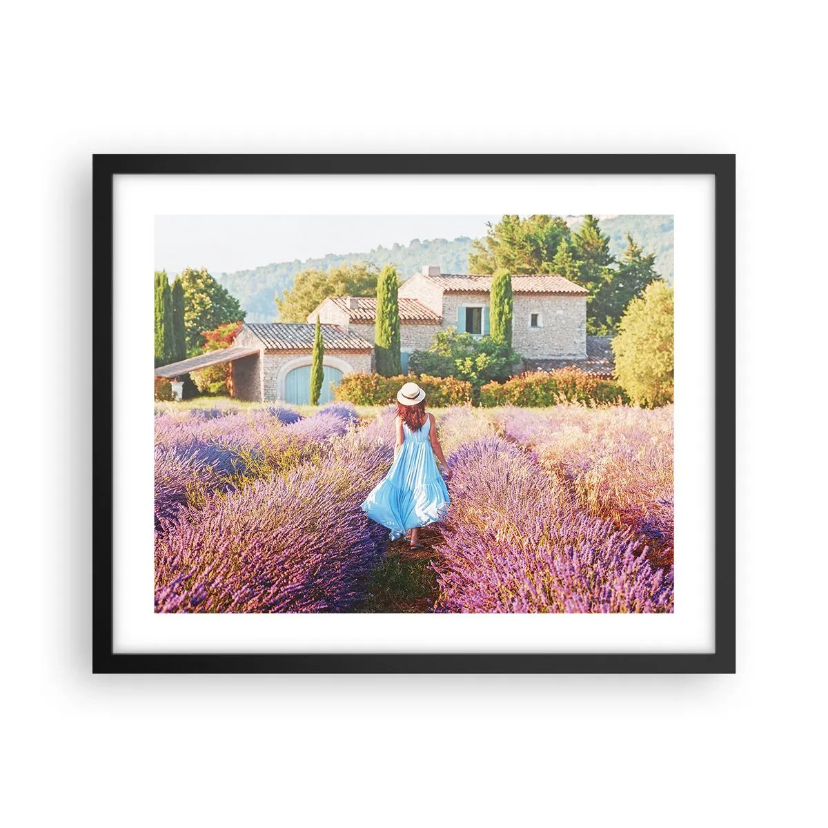 Poster în ramă neagră - Fata de lavandă - 50x40 cm