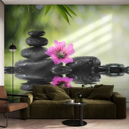 Tapet Standard Eco - Pietre Zen cu o floare roz deasupra apei - 100x70cm - Timp pentru suflet - Decorațiune modernă pentru perete pentru living și dormitor ARTTOR
