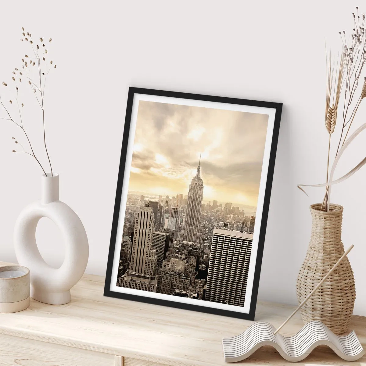 Poster în ramă neagră - New York țesut din gri - 70x100 cm
