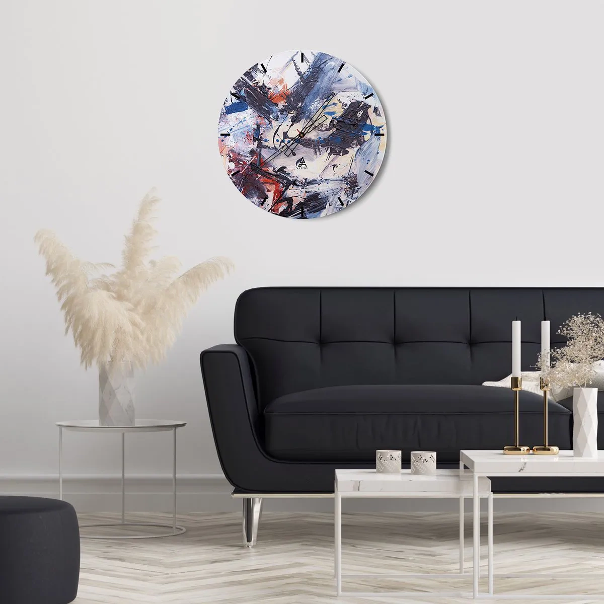 Ceas de perete - Ceas pe sticlă - Pensule abstracte în culori dinamice - 30x30cm - Dansul nebun al abstracției - Decorațiune modernă pentru perete pentru living, bucătărie și dormitor ARTTOR