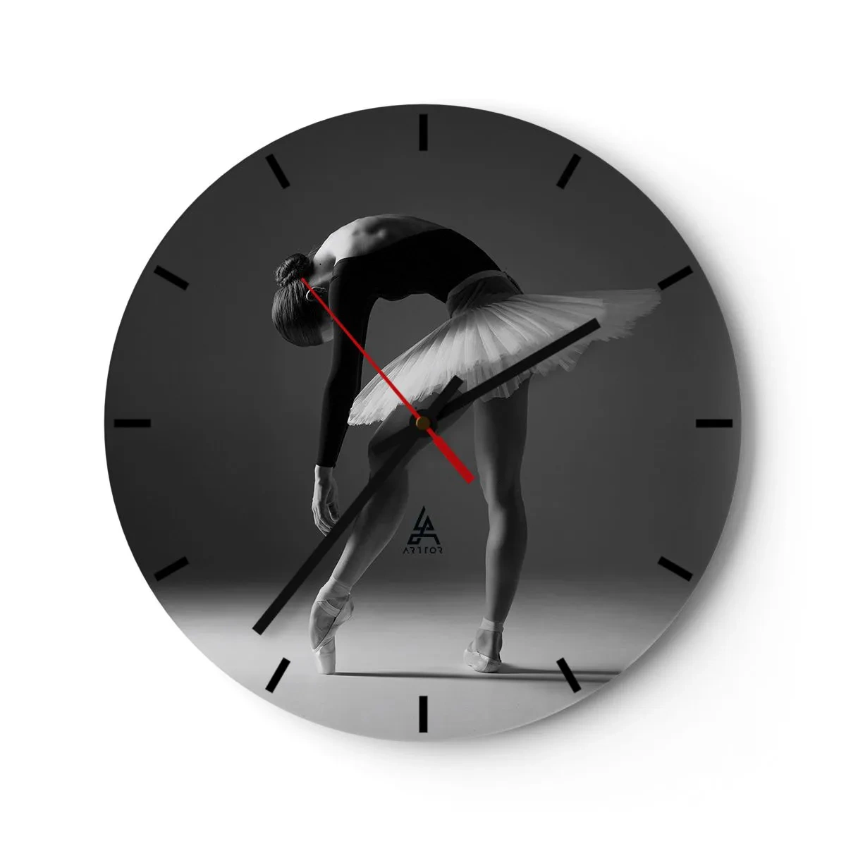Ceas de perete - Ceas pe sticlă - Balerină alb-negru într-o poză de dans clasic - 30x30cm - Bella balerina - Decorațiune modernă pentru perete pentru living, bucătărie și dormitor ARTTOR
