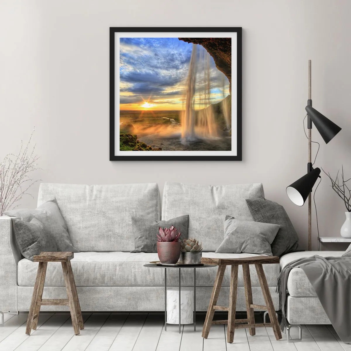 Poster în ramă neagră - Lumea din spatele vălului de picături - 50x50 cm