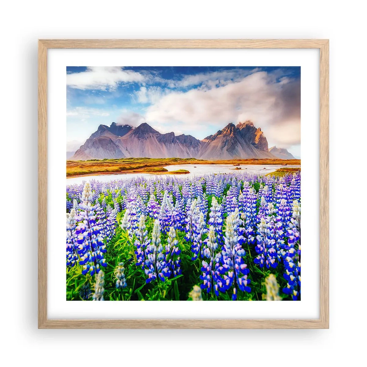 Poster în ramă de stejar deschis - Putere și severitate alături de blândețe - 50x50 cm