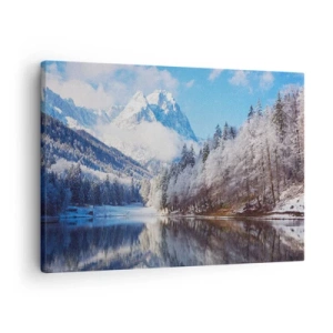 Tablou pe pânză Canvas - Peisaj montan de iarnă cu copaci acoperiți de zăpadă și un lac - 70x50cm - Veghe de zăpadă - Decorațiune modernă pentru perete pentru living și dormitor ARTTOR