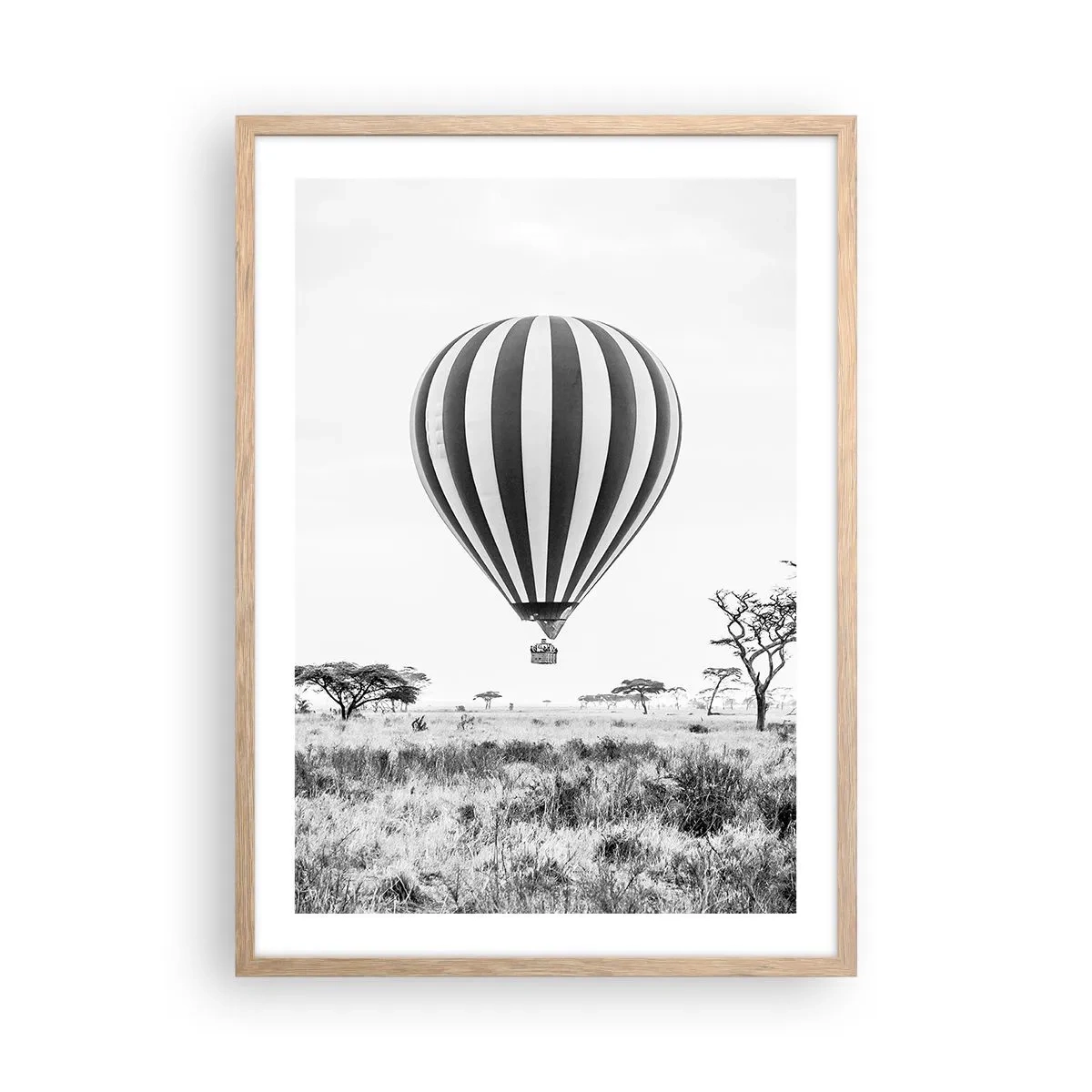 Poster în ramă de stejar deschis - Peste savană - 50x70 cm