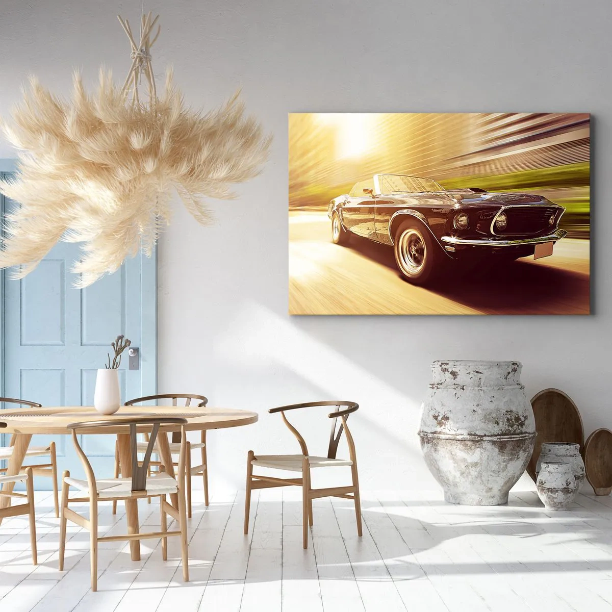 Tablou pe pânză Canvas - O mașină clasică în mișcare pe fundalul unui oraș - 70x50cm - 1967 - întoarcerea unei legende - Decorațiune modernă pentru perete pentru living și dormitor ARTTOR