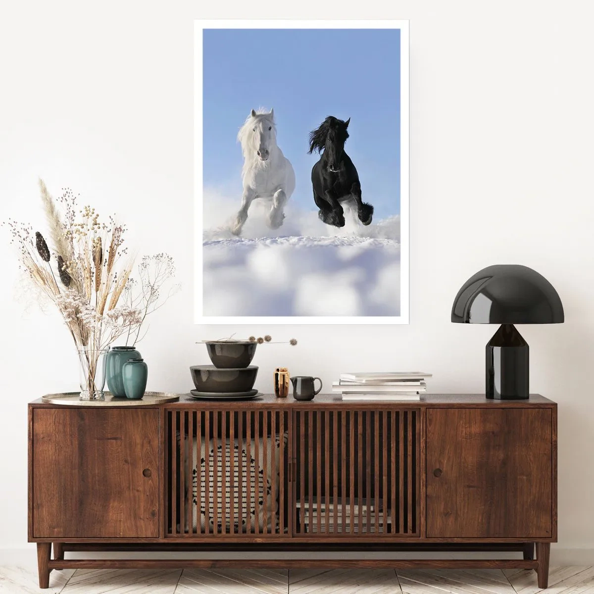 Poster - Galop de alb și negru - 70x100 cm
