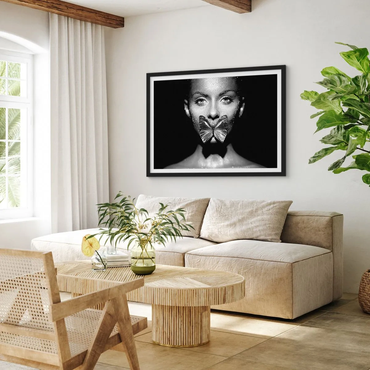 Poster în ramă neagră - Sărut de fluture - 70x50 cm