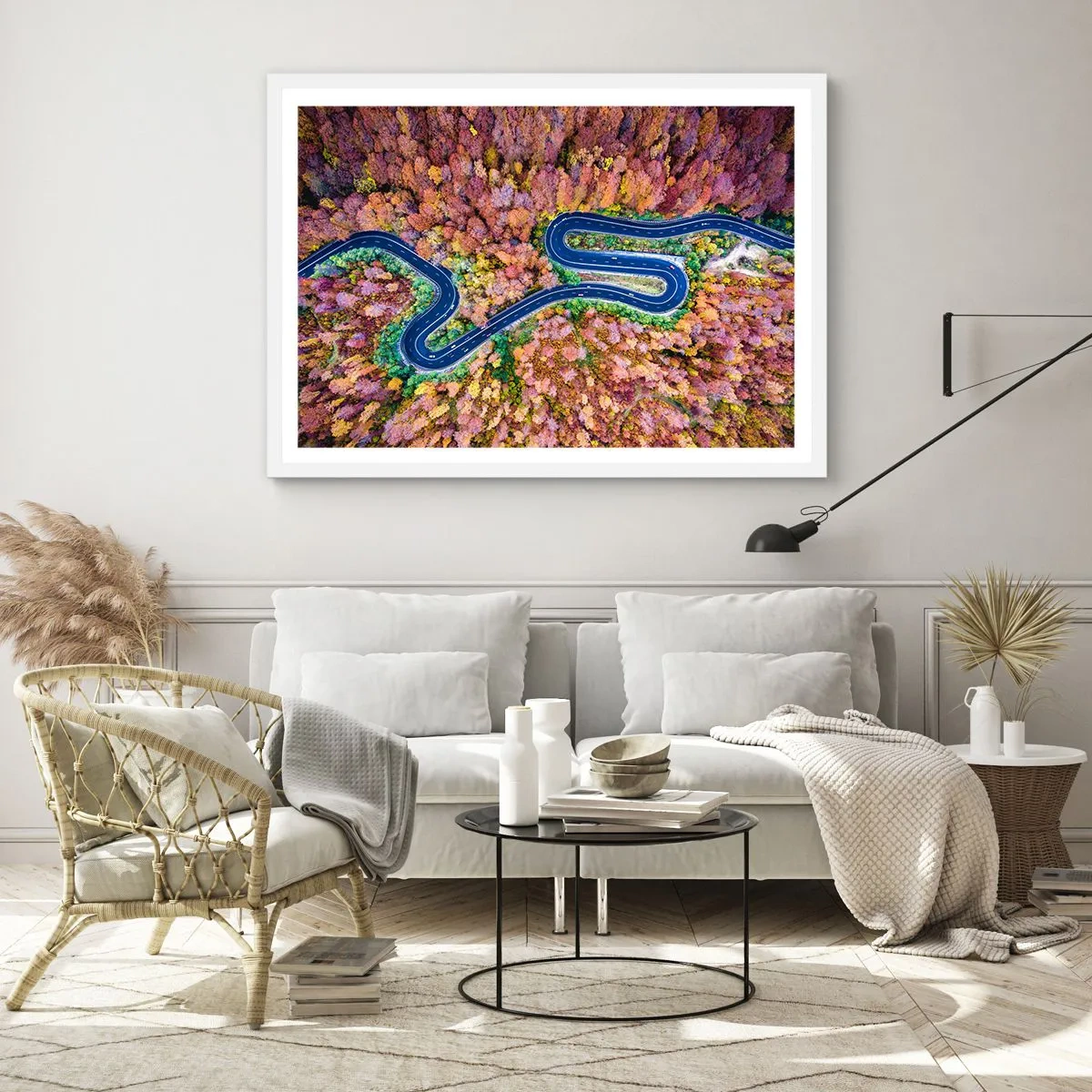 Poster în ramă albă - Un drum șerpuit prin pădure - 70x50 cm