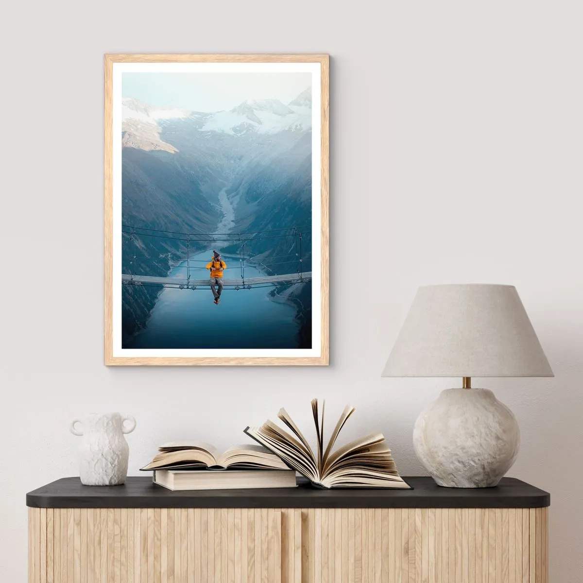 Poster în ramă de stejar deschis - Încântat în suspensie - 70x100 cm