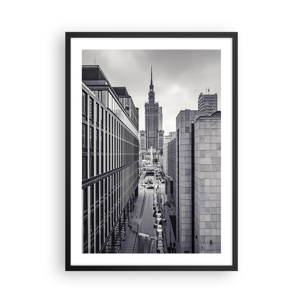 Poster în ramă neagră - Vedere a Palatului Culturii și Științei din Varșovia în nuanțe de gri - 50x70cm - Vale citadină din Varșovia - Decorațiune modernă pentru perete pentru living și dormitor ARTTOR