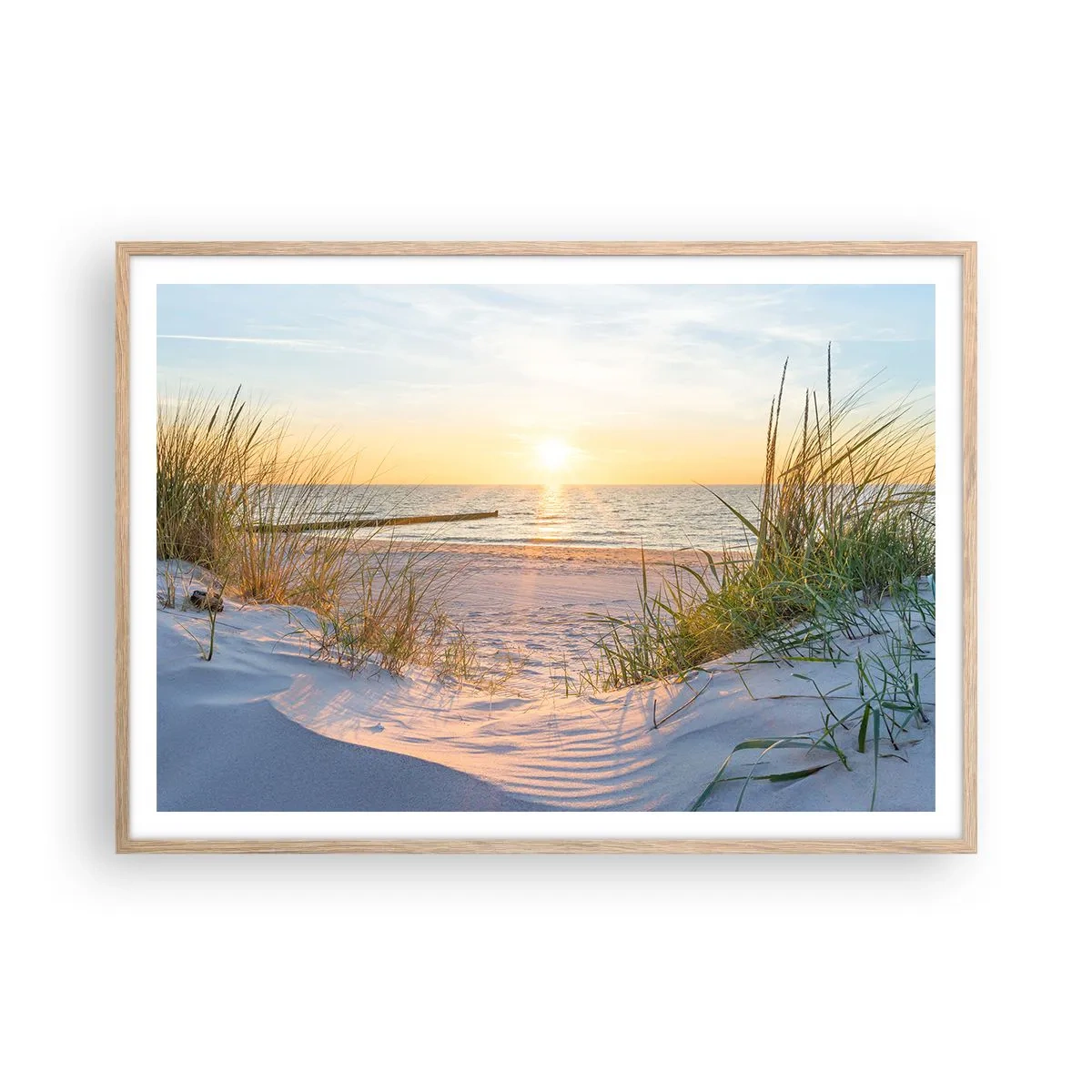 Poster în ramă de stejar deschis - Zumzet de mare, o plajă sălbatică printre ierburi... - 100x70 cm