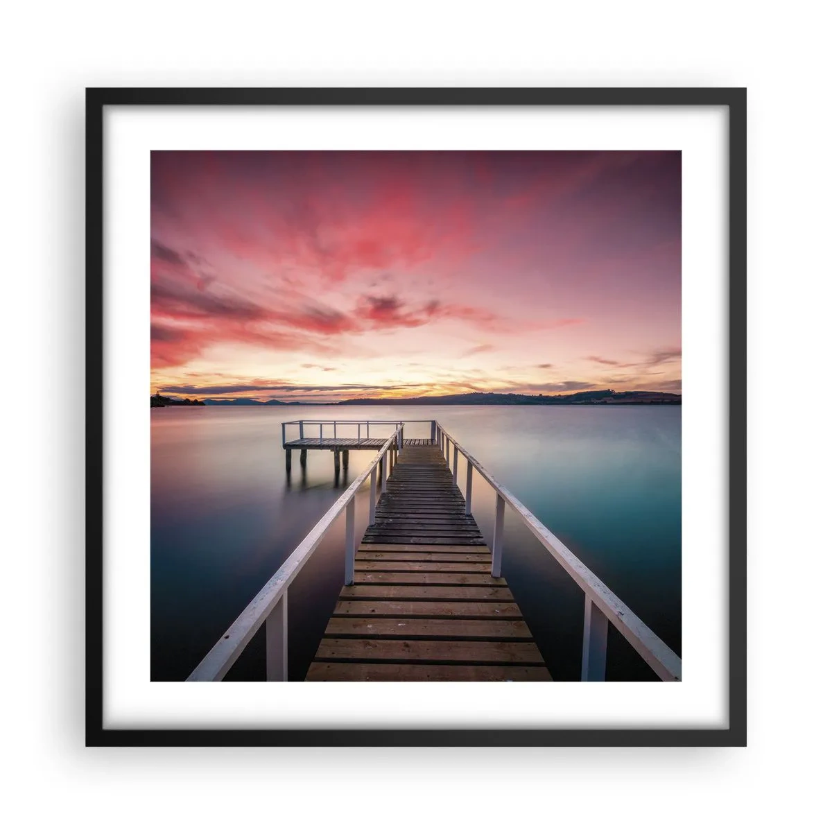 Poster în ramă neagră - Flacăra blândă a serii - 50x50 cm