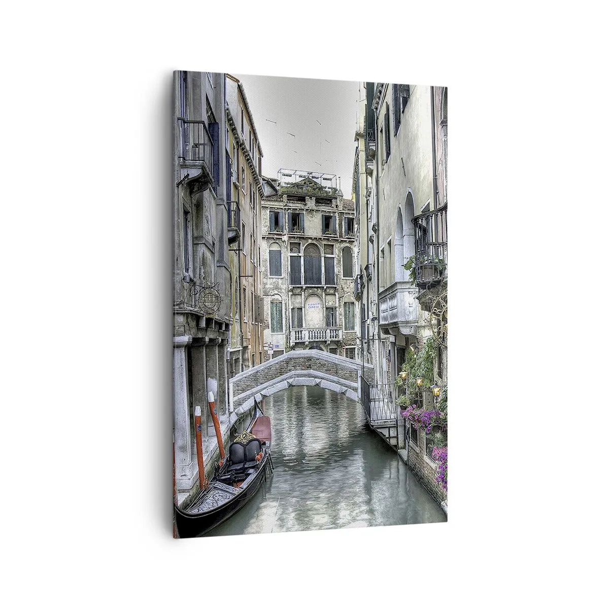 Tablou pe pânză - Timp de secole în reverie tăcută - 80x120 cm