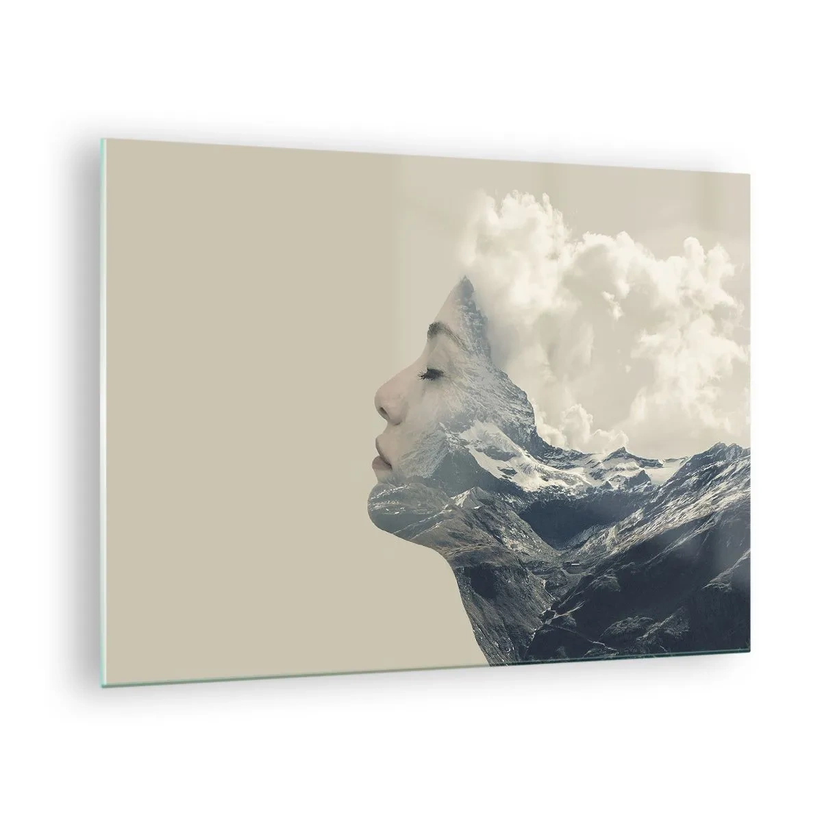 Tablou pe sticlă - Profilul unei femei cu un peisaj de munți și nori în fundal. - 70x50cm - Frumusețea elementelor - Decorațiune modernă pentru perete pentru living și dormitor ARTTOR