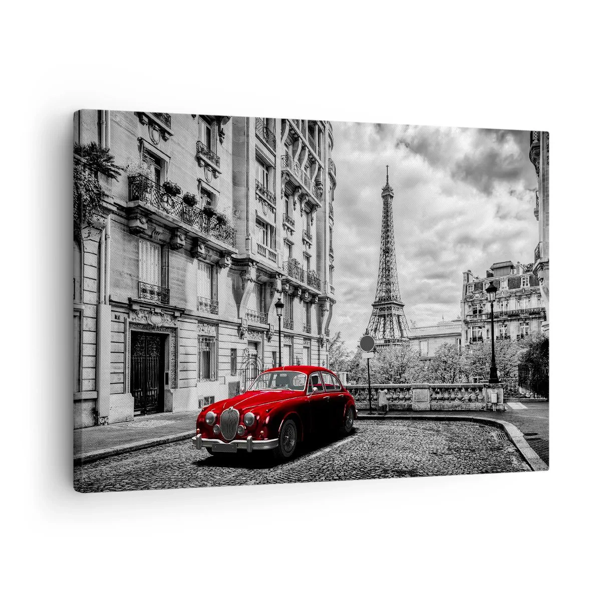 Tablou pe pânză Canvas - O mașină roșie cu Turnul Eiffel în fundal într-un cadru alb-negru - 70x50cm - Prădător în oraș - Decorațiune modernă pentru perete pentru living și dormitor ARTTOR