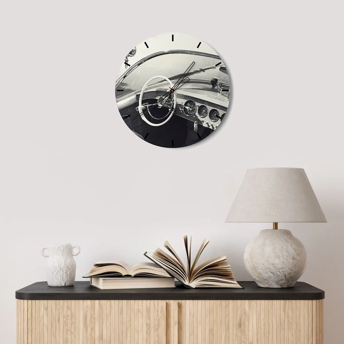 Ceas de perete - Ceas pe sticlă - Interiorul unei mașini clasice cu volan și bord - 30x30cm - E timpul pentru cei bogați - Decorațiune modernă pentru perete pentru living, bucătărie și dormitor ARTTOR