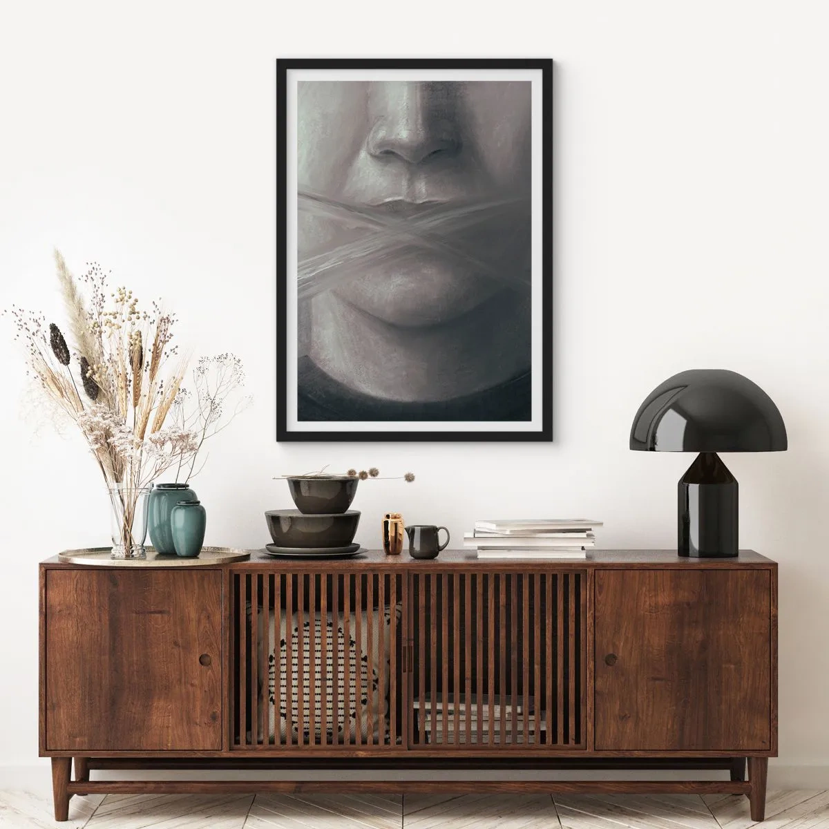 Poster în ramă neagră - O față simbolică cu gura acoperită în culori monocromatice. - 50x70cm - Nici un cuvânt - Decorațiune modernă pentru perete pentru living și dormitor ARTTOR