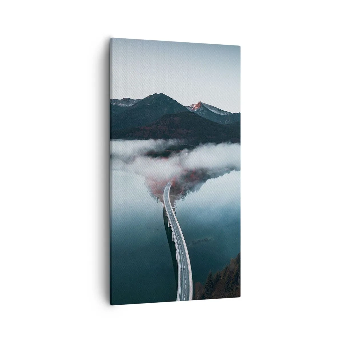 Tablou pe pânză - Peste o apă netedă ca o oglindă - 55x100 cm