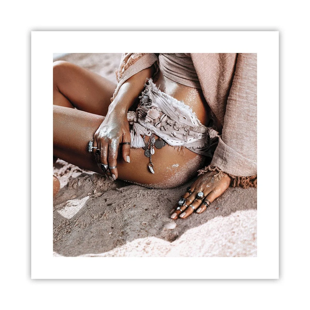 Poster - Aruncată de valuri? - 40x40 cm