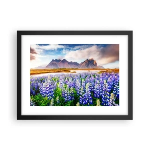 Poster în ramă neagră - Putere și severitate alături de blândețe - 40x30 cm