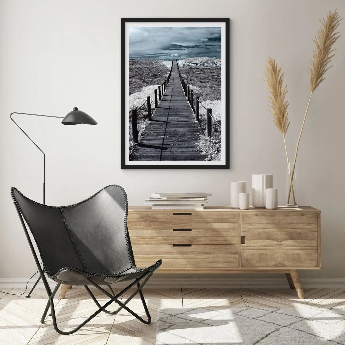 Poster în ramă neagră - O cale de lemn către necunoscut - 50x70cm - Spre țărm - Decorațiune modernă pentru perete pentru living și dormitor ARTTOR