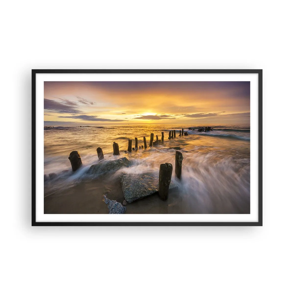 Poster în ramă neagră - Frumusețe brută a mării - 91x61 cm