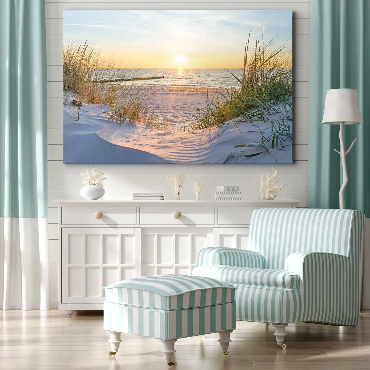 Tablou pe pânză Canvas - O plajă cu nisip fin, cu vedere la apusul soarelui peste mare - 70x50cm - Zumzet de mare, o plajă sălbatică printre ierburi... - Decorațiune modernă pentru perete pentru living și dormitor ARTTOR