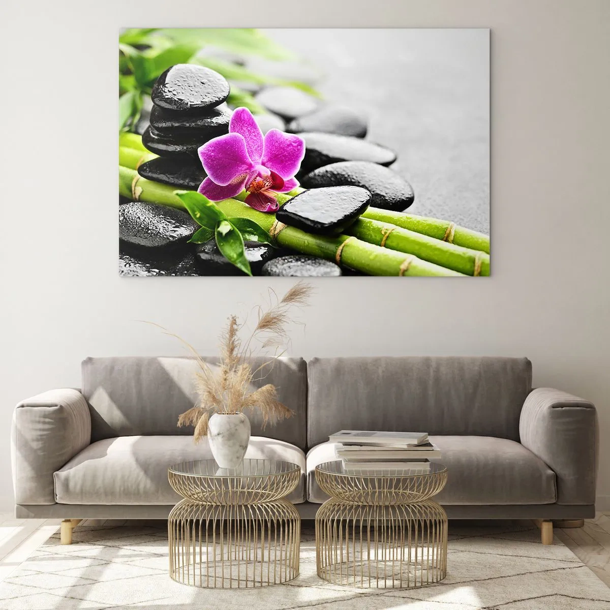 Tablou pe sticlă - Orhidee, pietre negre și bambus într-un aranjament liniștitor - 70x50cm - Într-un echilibru pașnic - Decorațiune modernă pentru perete pentru living și dormitor ARTTOR