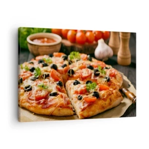 Tablou pe pânză Canvas - Pizza cu roșii, măsline și ierburi proaspete pe masă - 70x50cm - Ai scăpat din nou - Decorațiune modernă pentru perete pentru living și dormitor ARTTOR