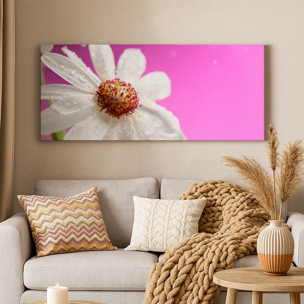 Tablou pe pânză - Modestă în frumusețea ei - 30x30 cm