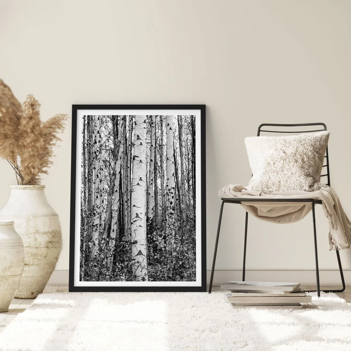 Poster în ramă neagră - Coloane de mesteacăn - 61x91 cm