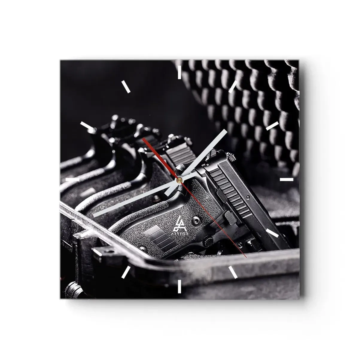 Ceas de perete - Ceas pe sticlă - Sport masculin - 30x30 cm
