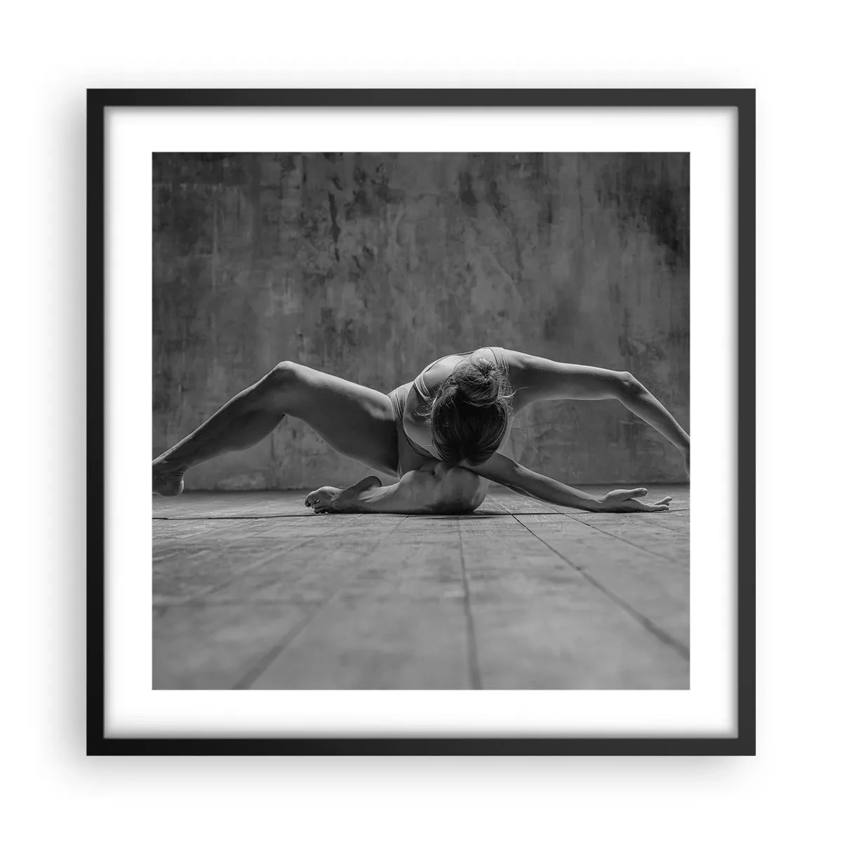 Poster în ramă neagră - Simetria găsită - 50x50 cm