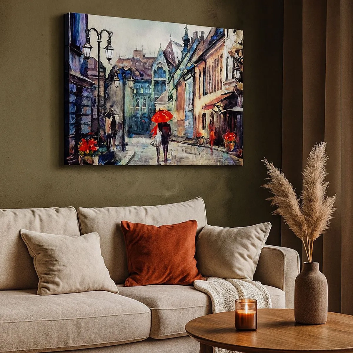 Tablou pe pânză Canvas - O stradă fermecătoare a orașului cu un cuplu sub o umbrelă roșie - 70x50cm - Ploaie pentru doi - Decorațiune modernă pentru perete pentru living și dormitor ARTTOR