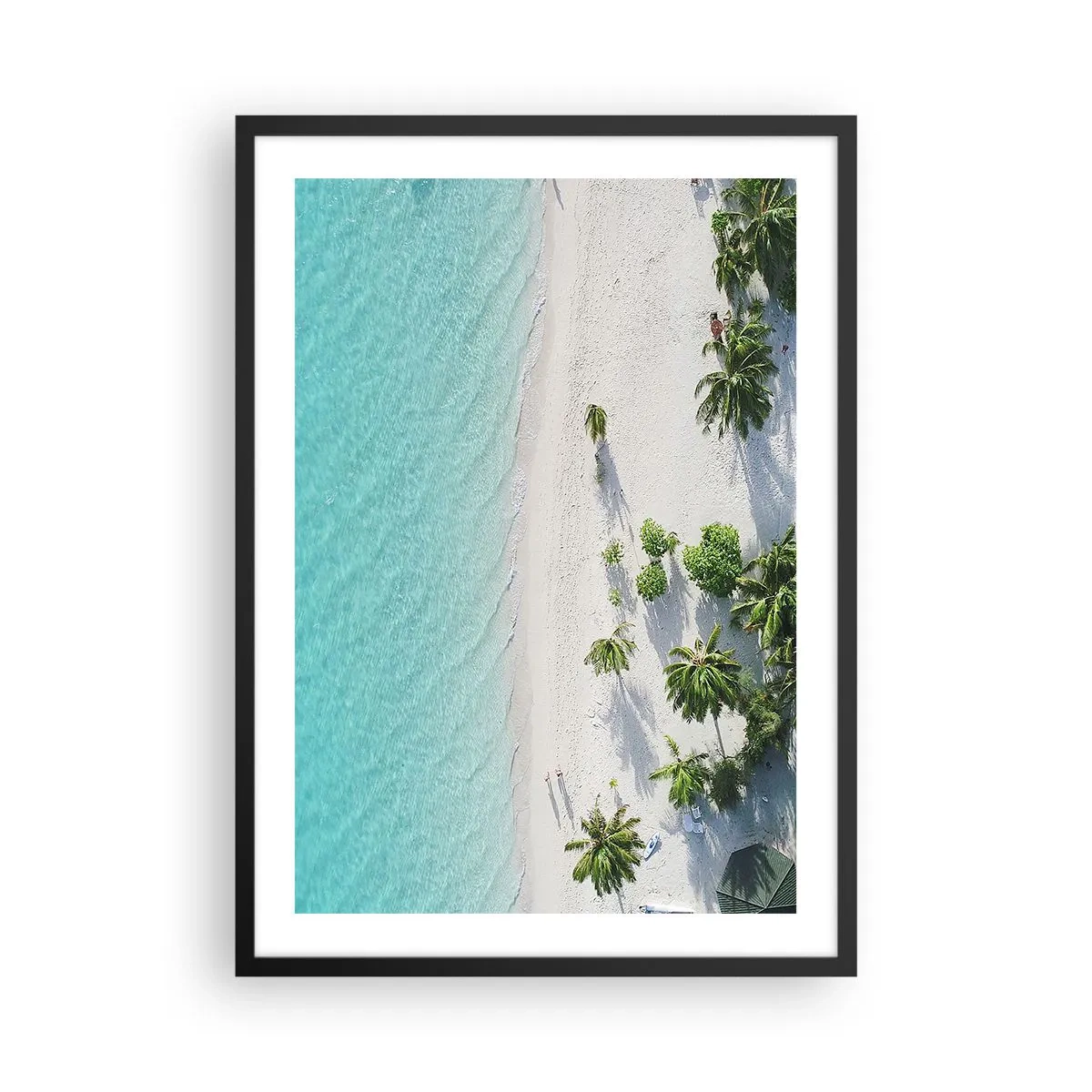Poster în ramă neagră - Vedere aeriană a unei plaje tropicale cu palmieri și mare albastră - 50x70cm - Vacanță în paradis - Decorațiune modernă pentru perete pentru living și dormitor ARTTOR
