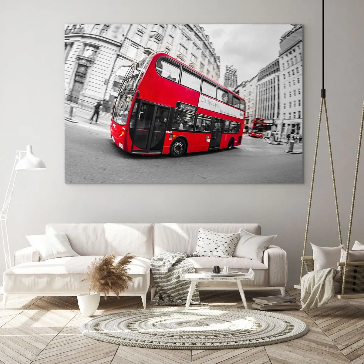 Tablou pe sticlă - Un autobuz roșu în mișcare pe fundalul străzilor din Londra - 70x50cm - Londra în mod tradițional - by bus - Decorațiune modernă pentru perete pentru living și dormitor ARTTOR