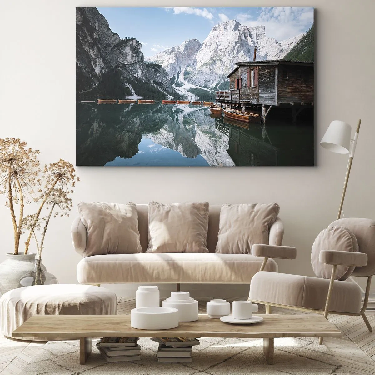 Tablou pe pânză Canvas - O căsuță din lemn lângă un lac de munte liniștit - 70x50cm - Dimineață cristalină de munte - Decorațiune modernă pentru perete pentru living și dormitor ARTTOR