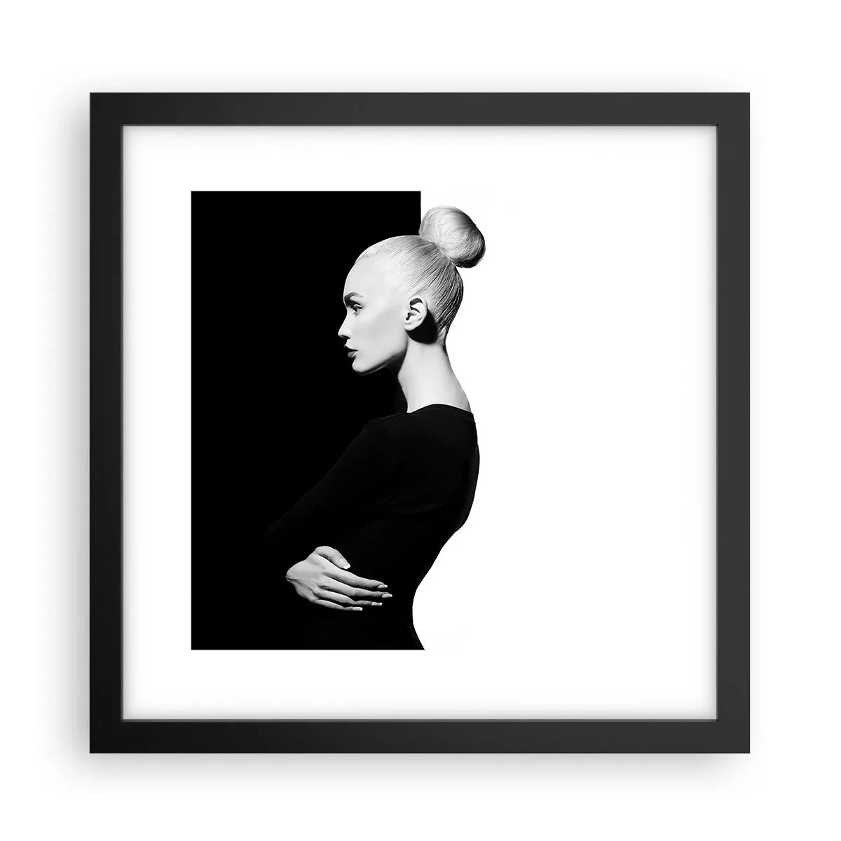 Poster în ramă neagră - Pur și simplu o femeie - 30x30 cm