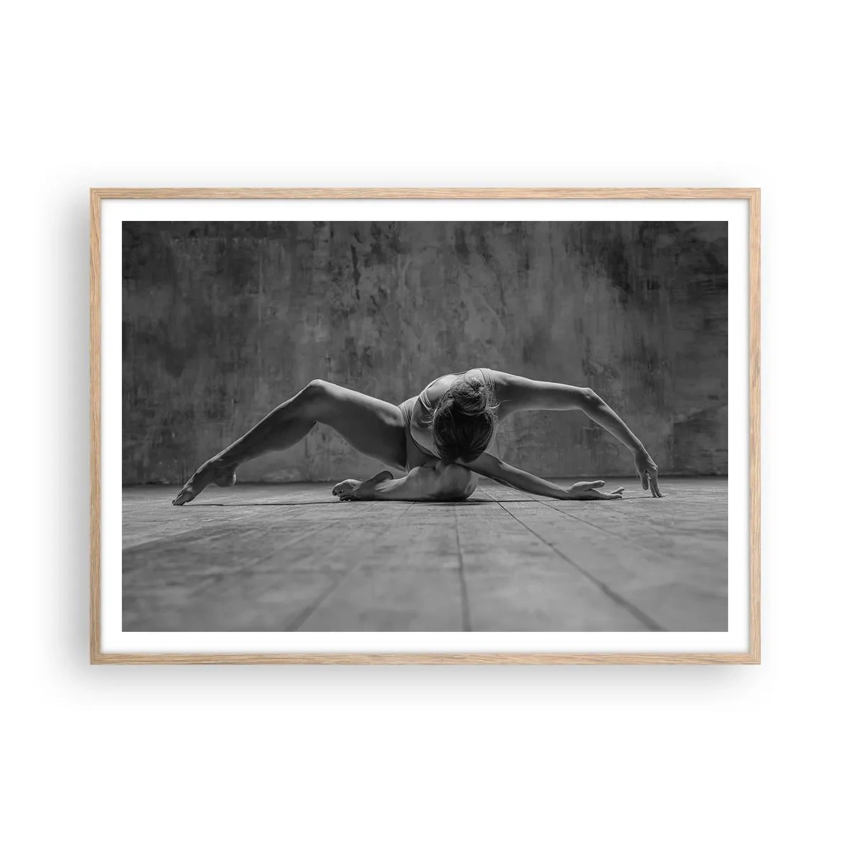 Poster în ramă de stejar deschis - Simetria găsită - 100x70 cm