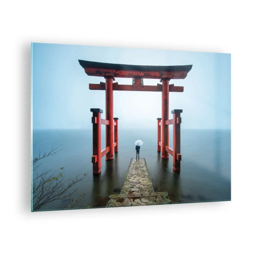 Tablou pe sticlă - Un torii roșu peste o apă calmă într-un cadru cețos - 70x50cm - Reverie japoneză - Decorațiune modernă pentru perete pentru living și dormitor ARTTOR