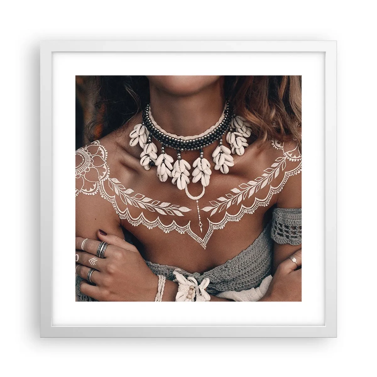 Poster în ramă albă - Talismanele, ritualurile feminității - 40x40 cm