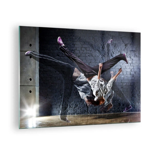 Tablou pe sticlă - Dans dinamic pe fundalul unui perete industrial - 70x50cm - Steaua străzii - Decorațiune modernă pentru perete pentru living și dormitor ARTTOR