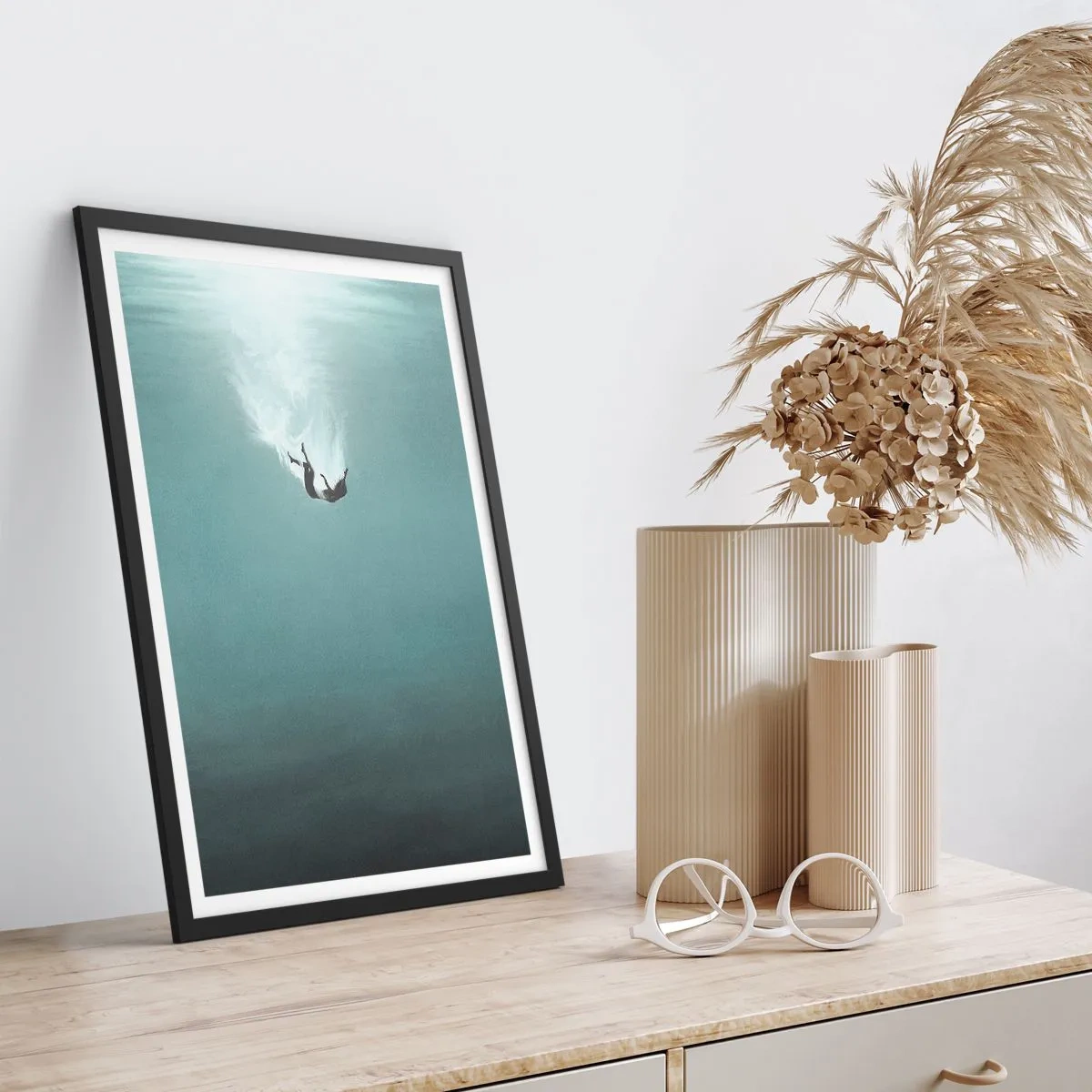 Poster în ramă neagră - În îmbrățișarea oceanului - 61x91 cm