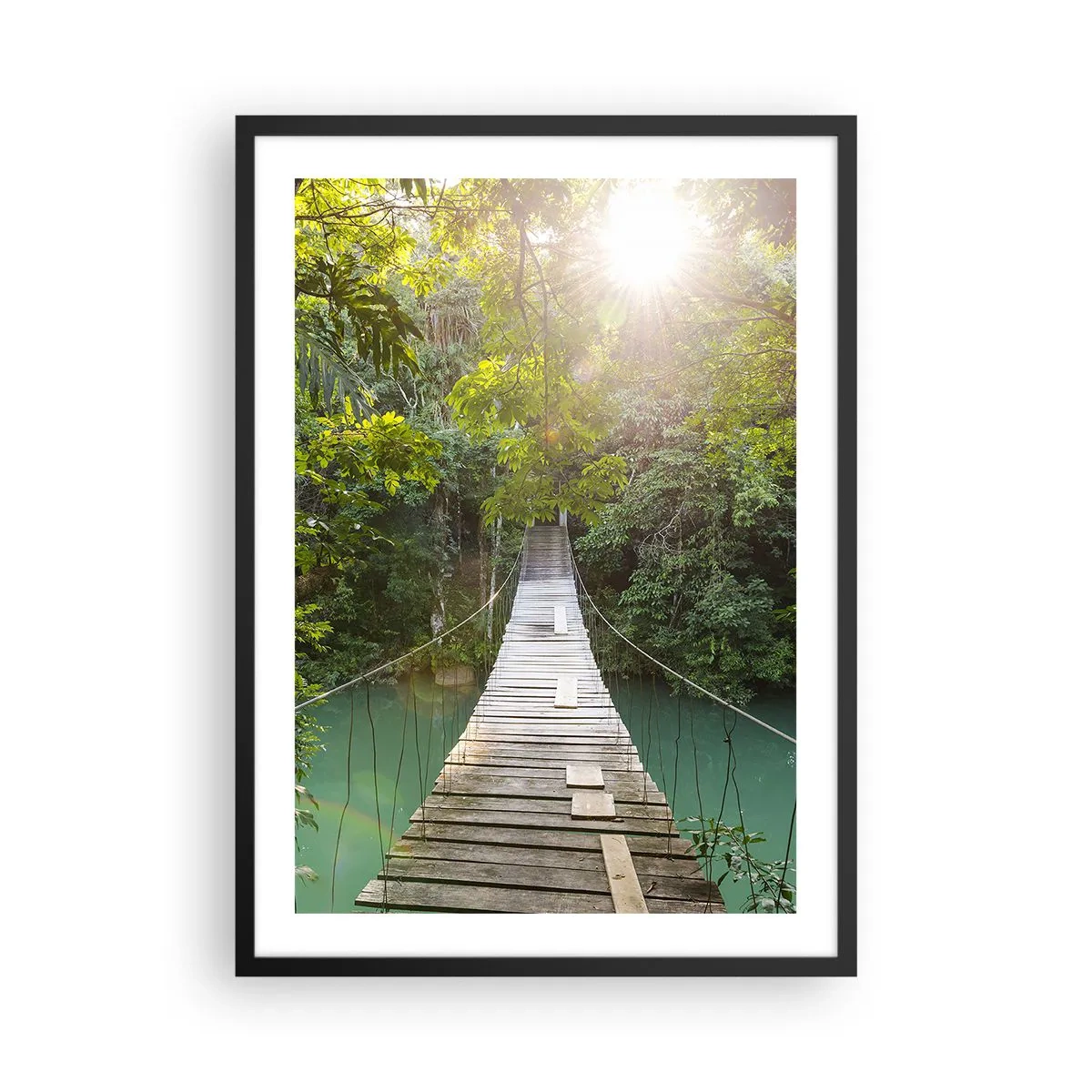 Poster în ramă neagră - Pod de lemn într-o pădure tropicală cu raze de soare - 50x70cm - Peste apa de azur spre pădurea de azur - Decorațiune modernă pentru perete pentru living și dormitor ARTTOR