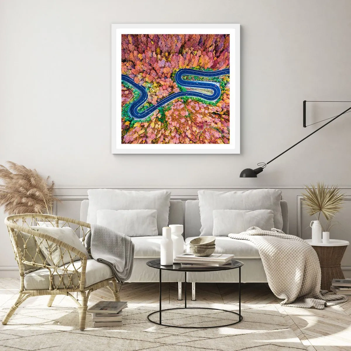 Poster în ramă albă - Un drum șerpuit prin pădure - 50x50 cm