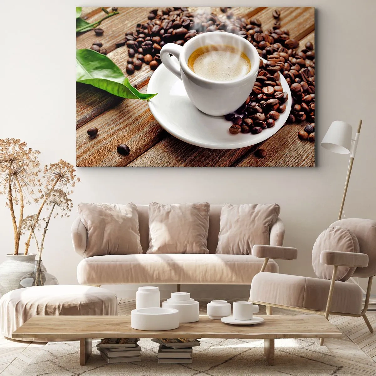 Tablou pe pânză Canvas - O ceașcă de cafea aromată pe fundalul boabelor și al unei frunze - 70x50cm - Cafea pe bancă - Decorațiune modernă pentru perete pentru living și dormitor ARTTOR