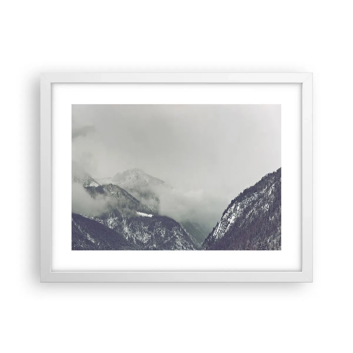 Poster în ramă albă - Valea cețoasă - 40x30 cm