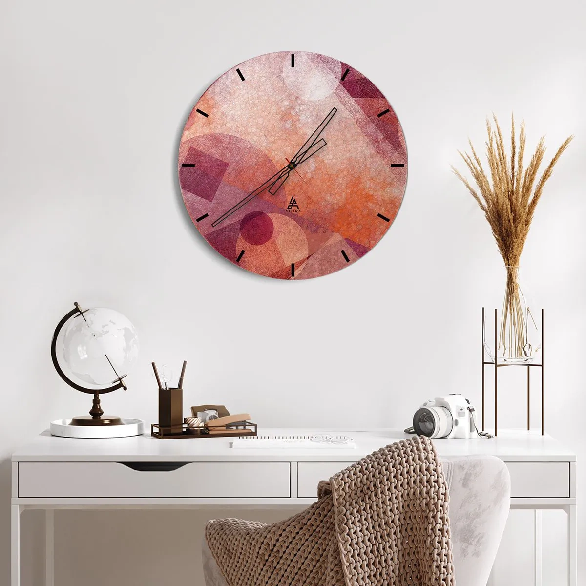 Ceas de perete - Ceas pe sticlă - Modele geometrice în nuanțe de roz și portocaliu - 30x30cm - Transformări geometrice în roz - Decorațiune modernă pentru perete pentru living, bucătărie și dormitor ARTTOR