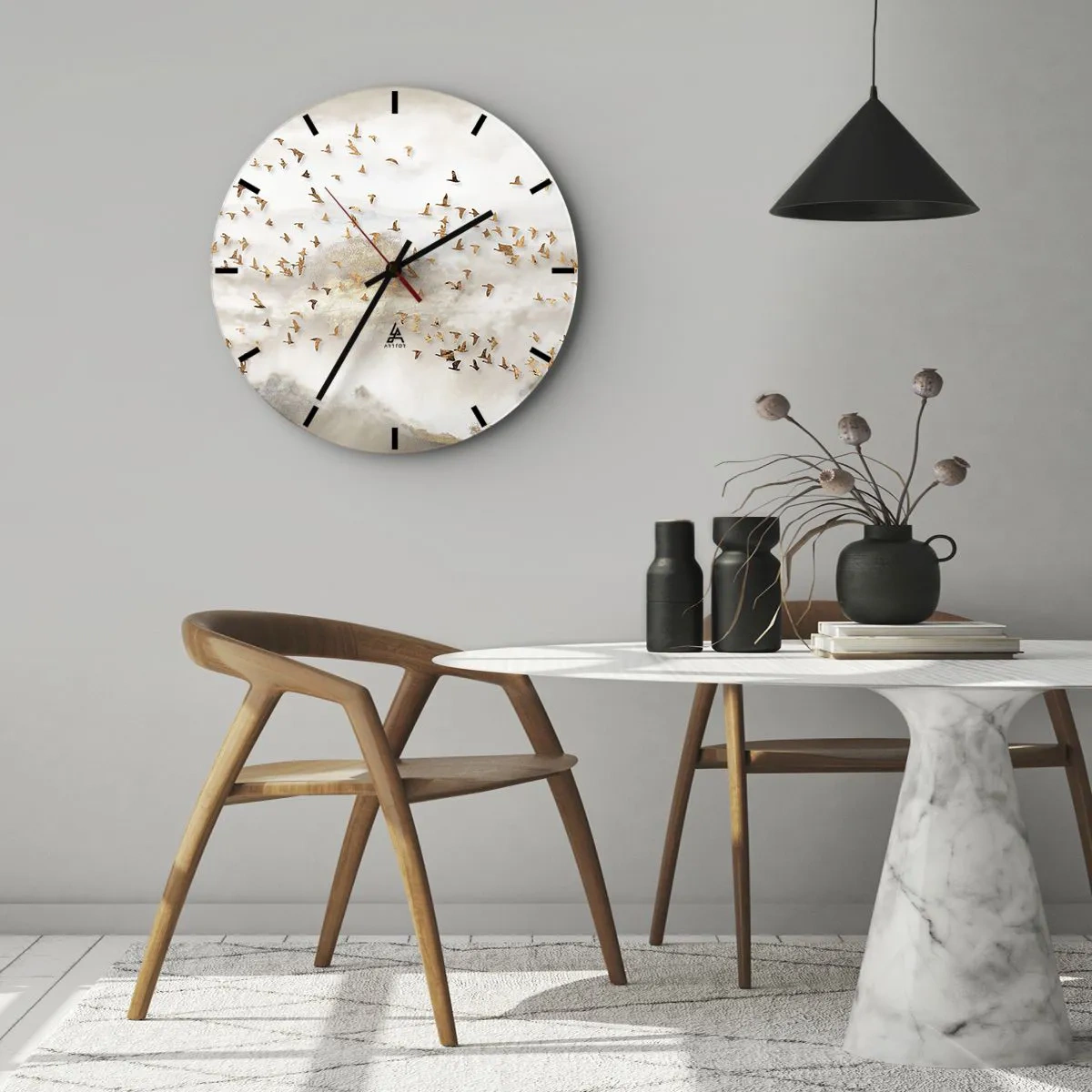 Ceas de perete - Ceas pe sticlă - Un stol de păsări zburând pe fundalul munților într-o ceață delicată - 30x30cm - A sosit timpul... - Decorațiune modernă pentru perete pentru living, bucătărie și dormitor ARTTOR